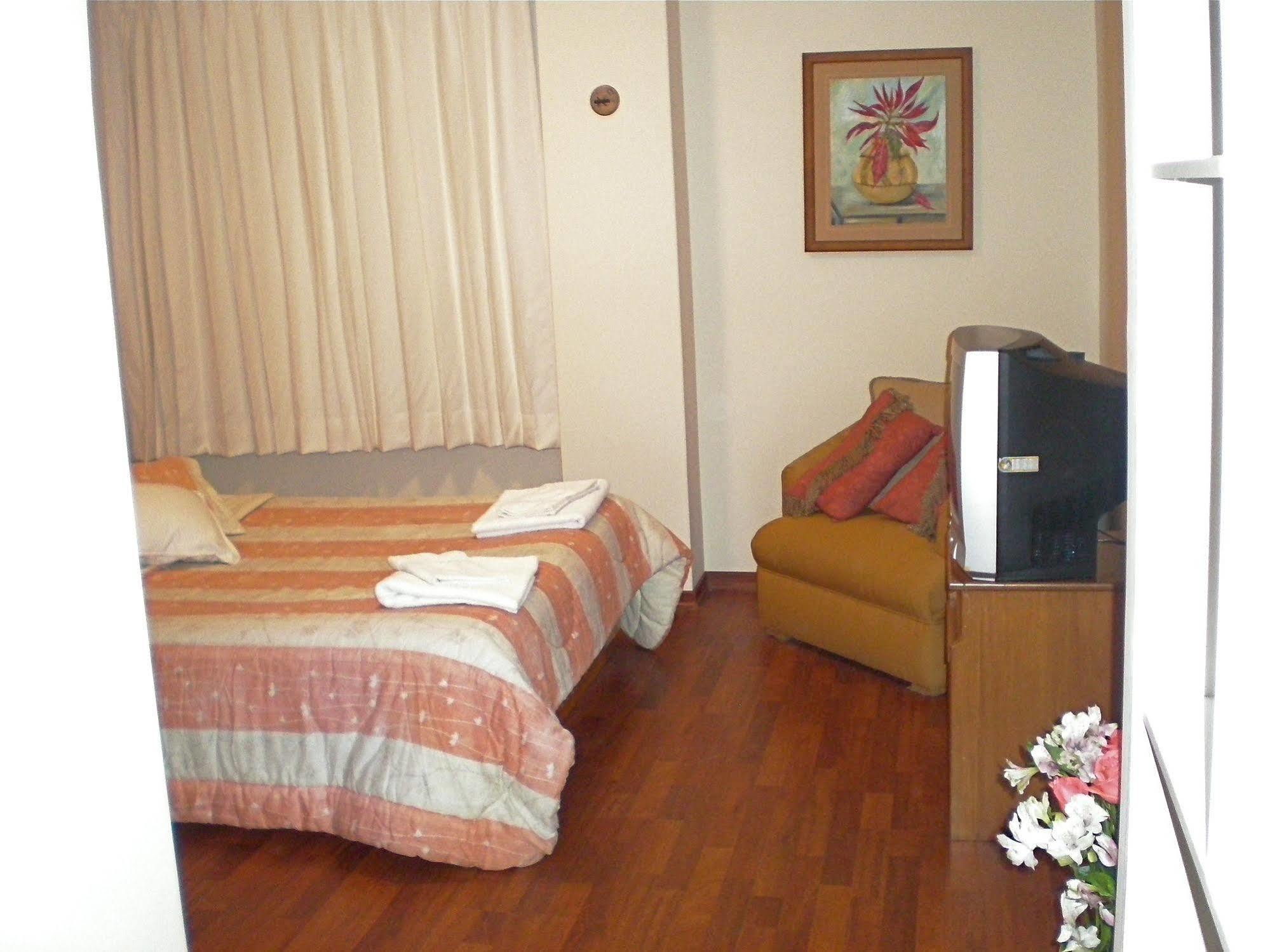 Filatelia Suites & Travel Quito Eksteriør billede